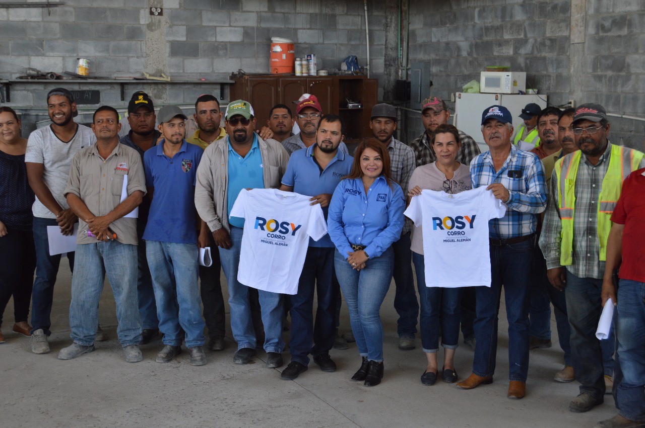 * Se reúne Rosy Correo Acosta con trabajadores de Constructora de Miguel Alemán*