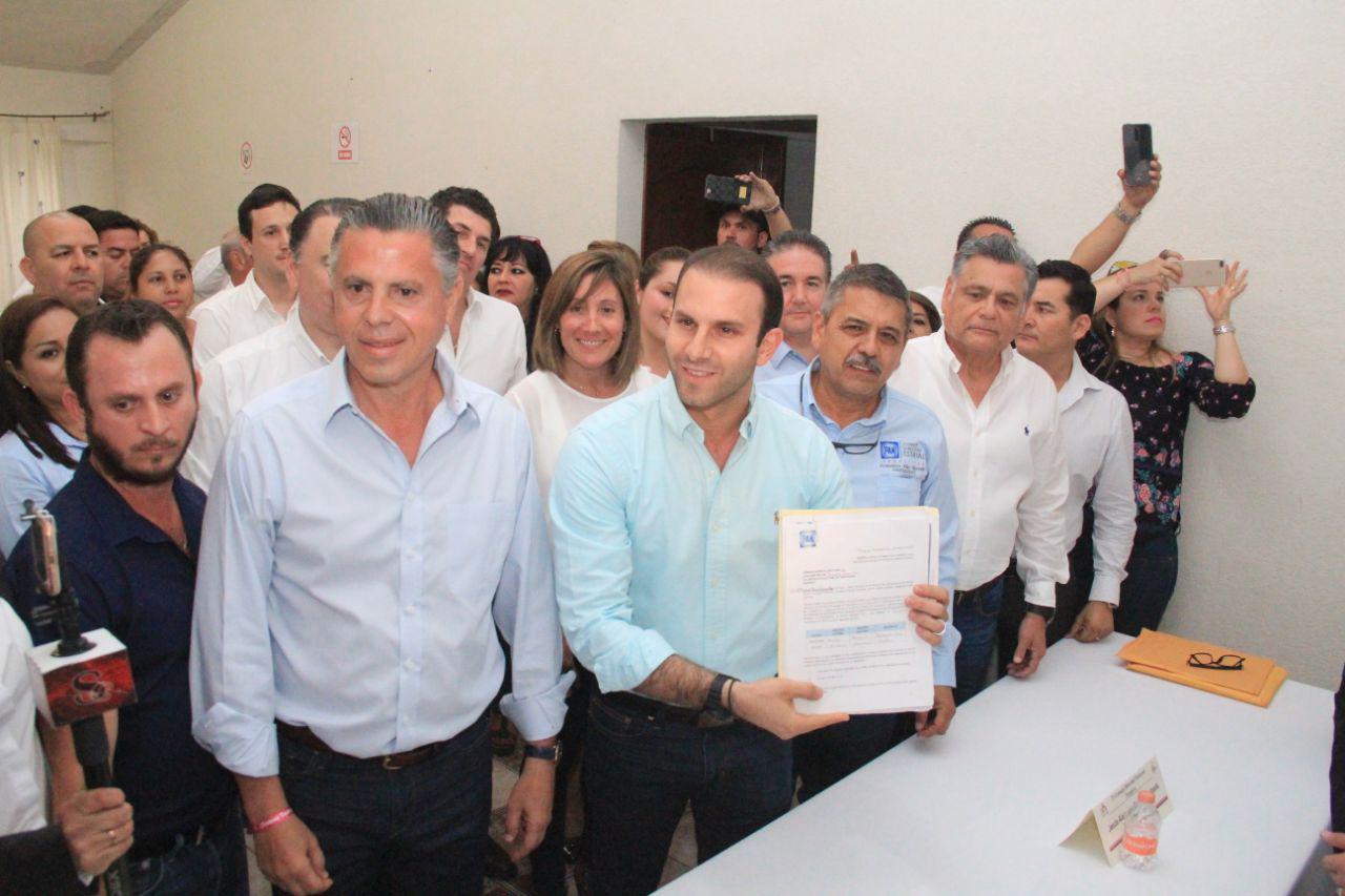 Mon Marón pide registro para diputados por el distrito XXI