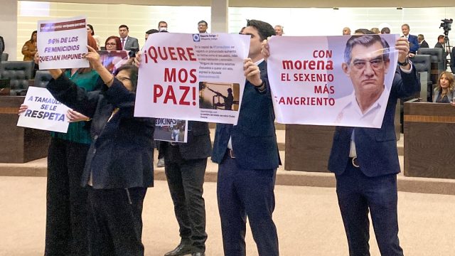 EL GPPAN ACUDE BAJO PROTESTA A SESIÓN DE INSTALACIÓN