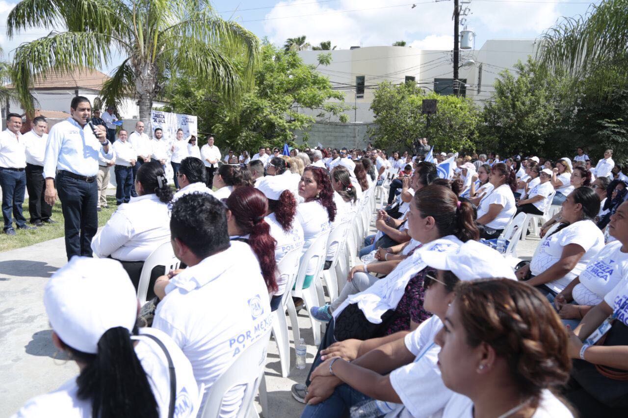 Cabeza de Vaca se reúne con liderazgos vecinales en Reynosa