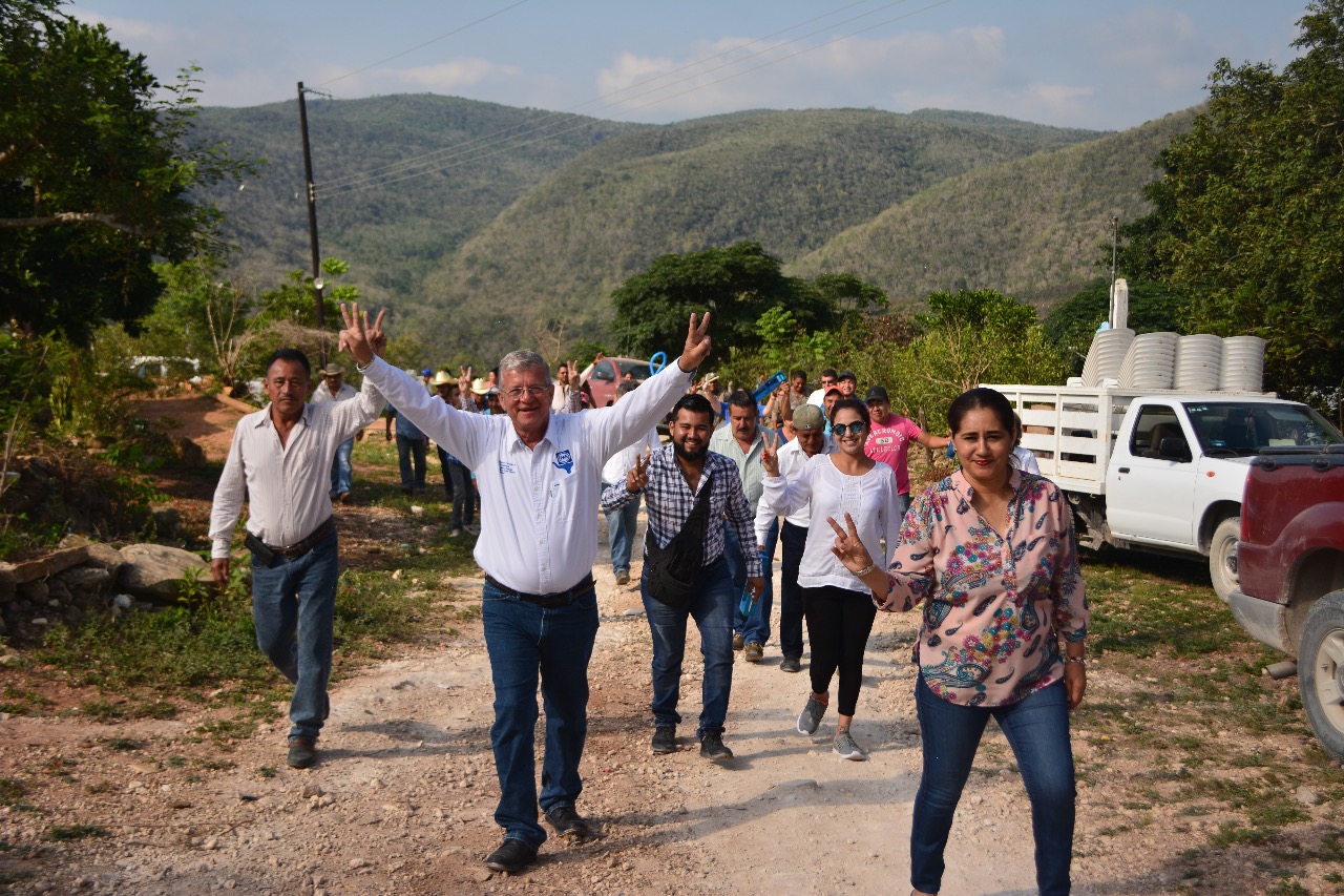 En la Ruta Sierra apoyan los Tiempos de Cambio de Memo