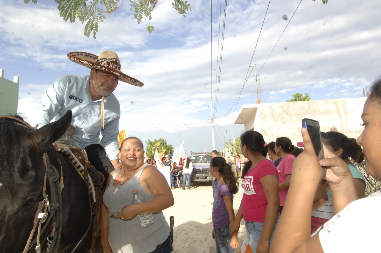 “Xico el Doctor que Victoria necesita”: vecinos de la Vamos Tamaulipas.